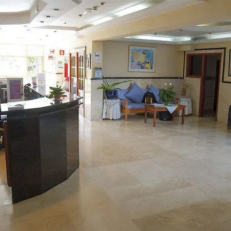 Tamaran Apartment