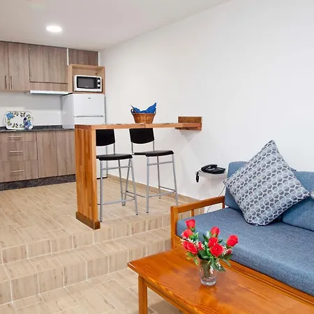 Tamaran Apartment *